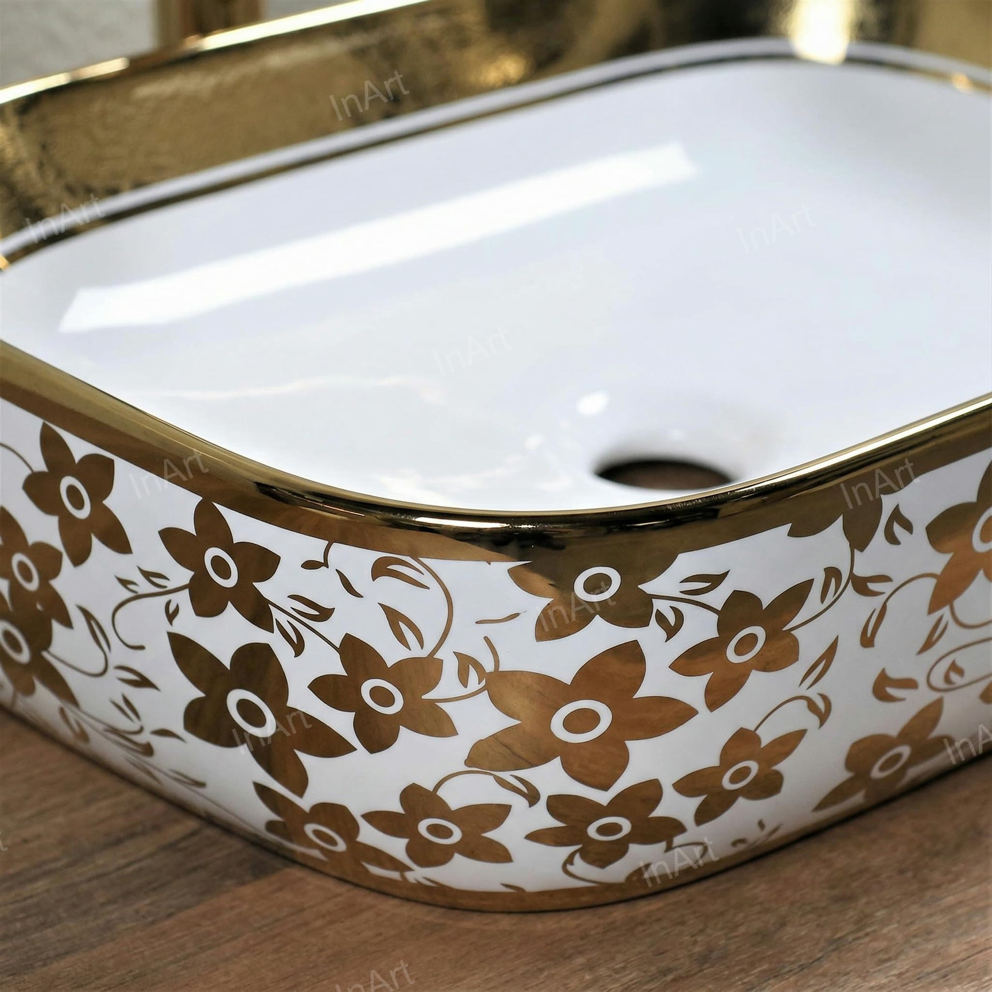 InArt ceramic bowl bathroom sinks for modern vanity, oval countertop basin in white and gold