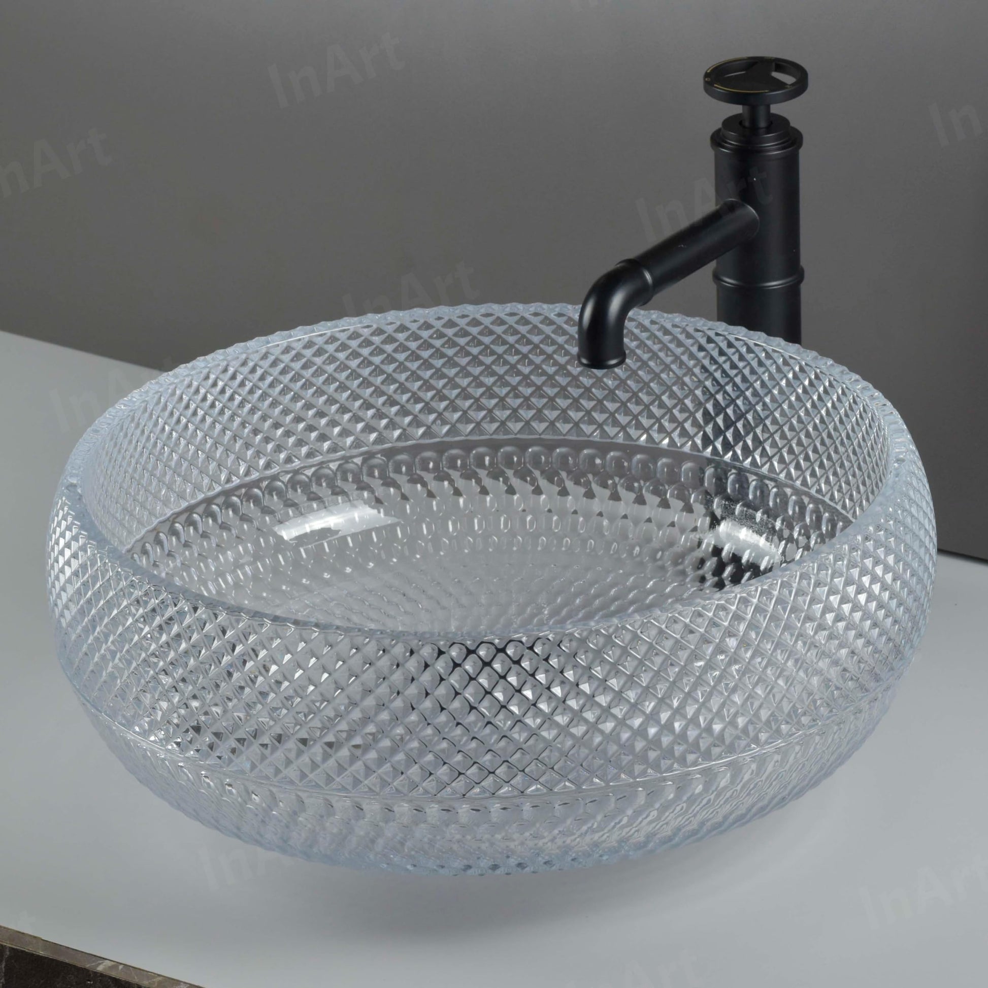 Close-up rim detail of clear glass vessel sinks, tempered glass square bowl with smooth polished edge